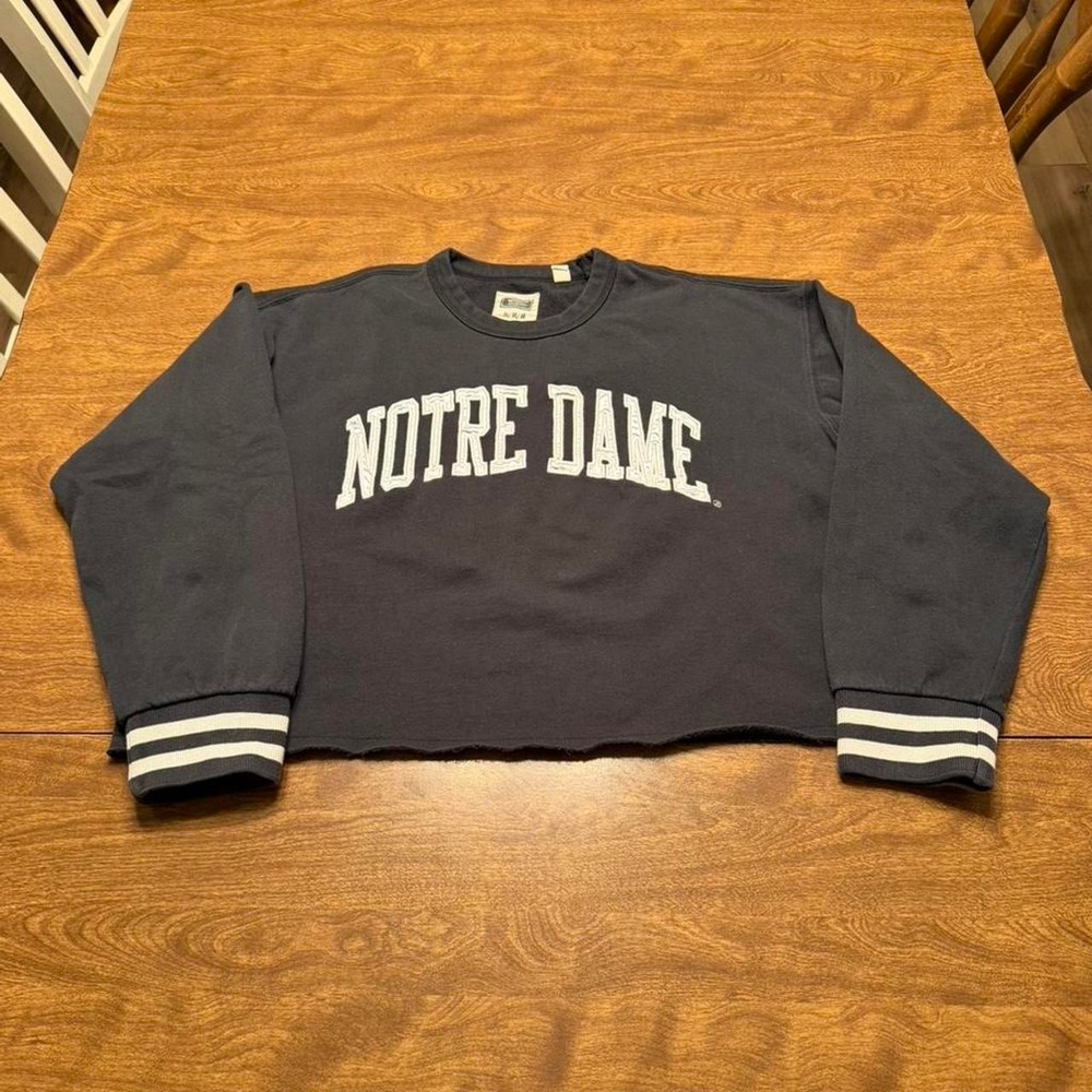 Notre Dame Fighting Irish Cropped Sweatshirt Navy Blue Women's XL/M Sporty Top